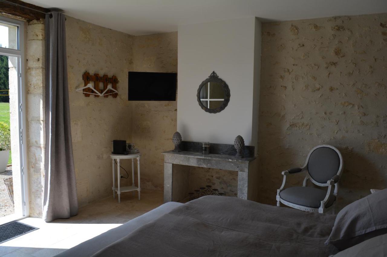 לינה וארוחת בוקר Saint-Martin-Lacaussade La Cabanne מראה חיצוני תמונה